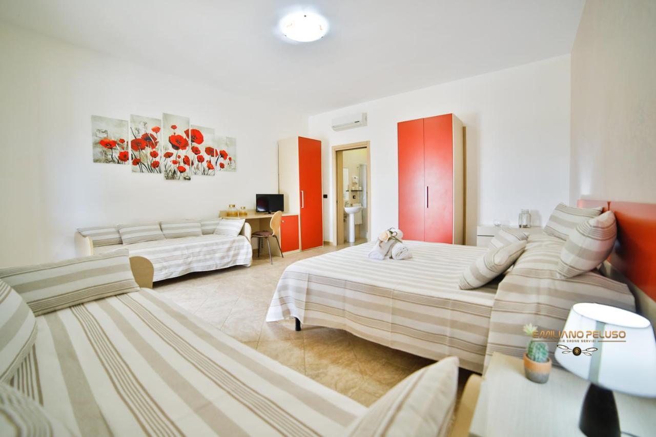B&B La Casa Di Attilio ポルト・チェザーレオ エクステリア 写真